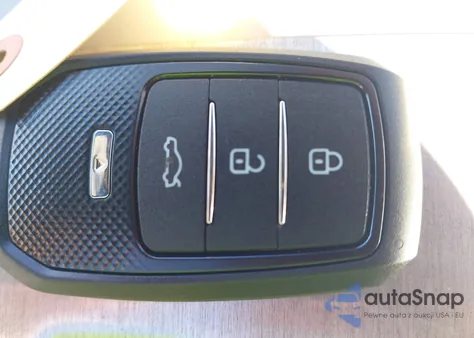 2021 Toyota Highlander Xle from USA, damaged, VIN 5TDHZRAH4MS033443